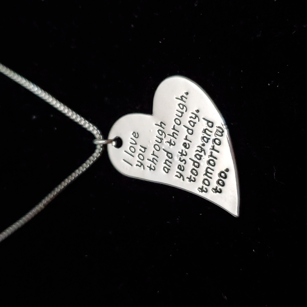 Love poem‎ silver heart necklace